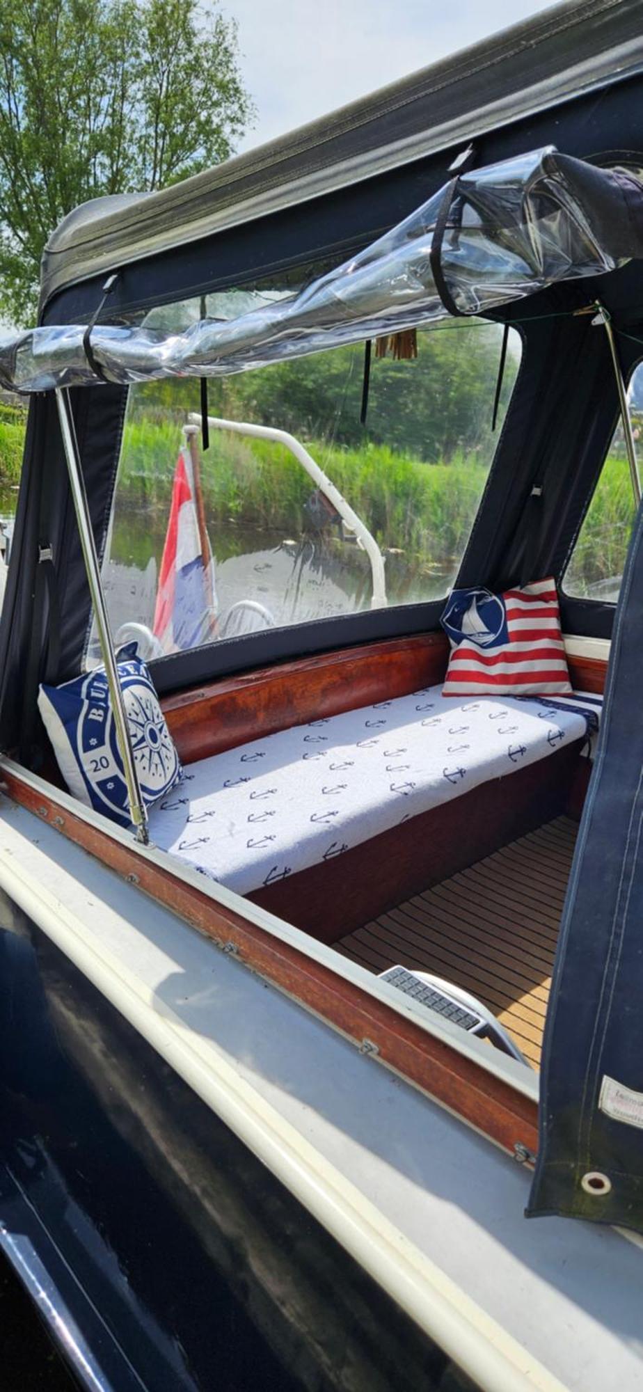 Boat Allemansfreon - Kamperen Op Het Water - Niet Om Mee Te Varen - Read Host Profile-Lees Hostprofiel Jutrijp Ngoại thất bức ảnh